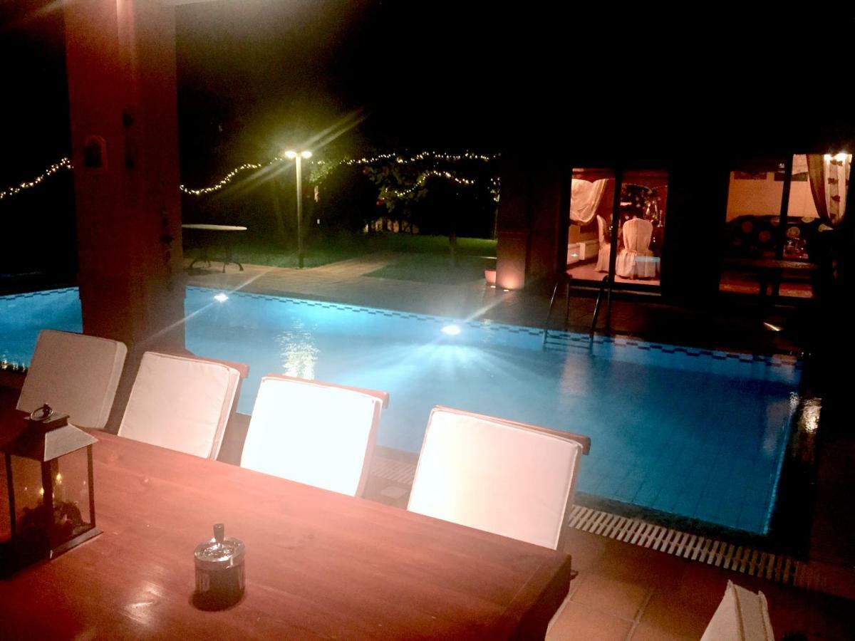 4-Seasons Pool Villa Near Meteora ตริกาลา ภายนอก รูปภาพ