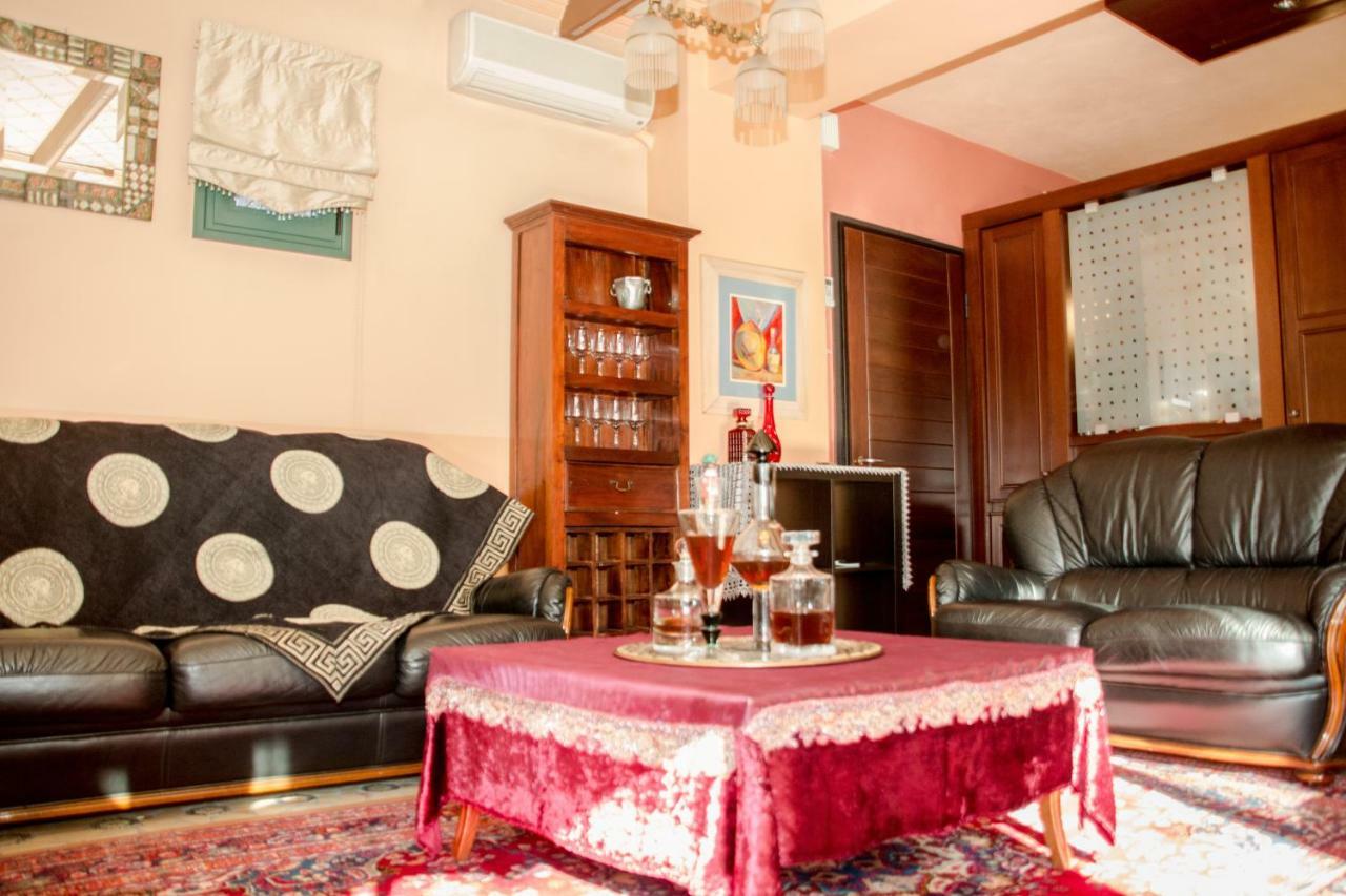 4-Seasons Pool Villa Near Meteora ตริกาลา ภายนอก รูปภาพ