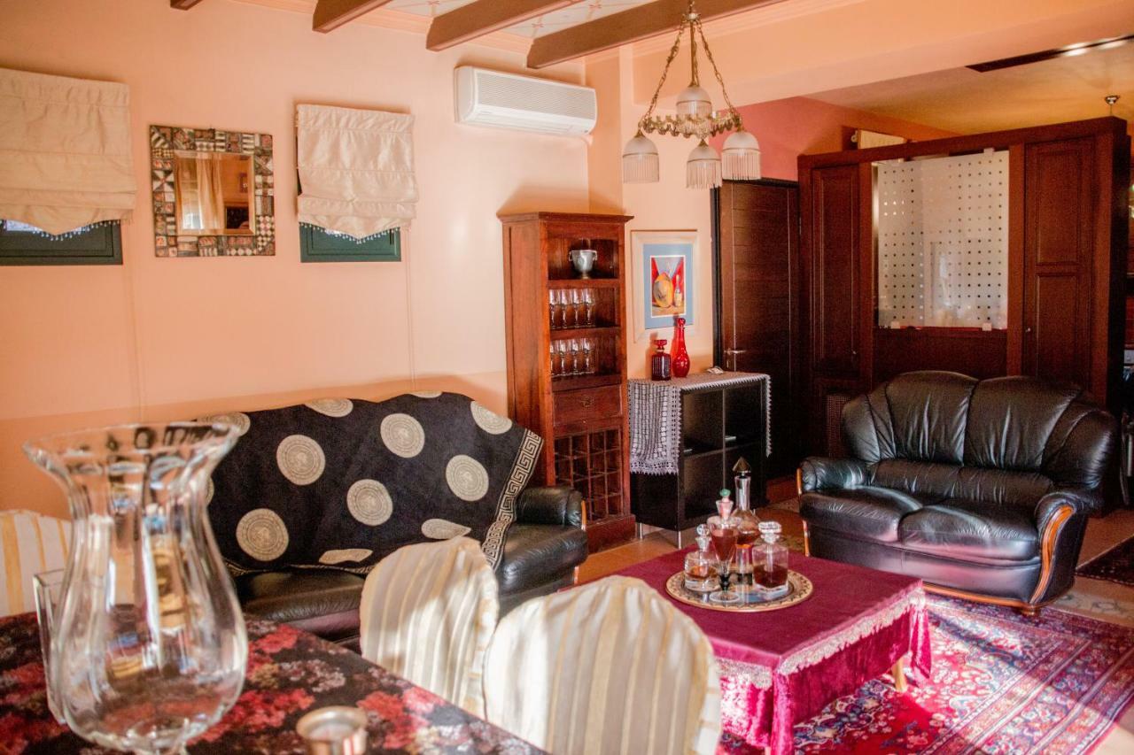 4-Seasons Pool Villa Near Meteora ตริกาลา ภายนอก รูปภาพ