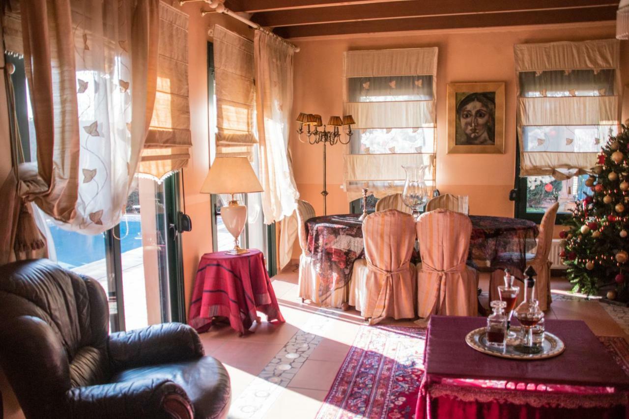 4-Seasons Pool Villa Near Meteora ตริกาลา ภายนอก รูปภาพ